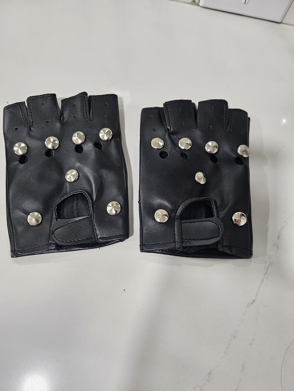 Black Studded Fingerless Leather Gloves - Unbranded Custume Gloves, One Size